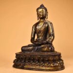 Antique Copper Amitayus Buddha with High-Relief Chased Mud-Gild Finish - Image 3