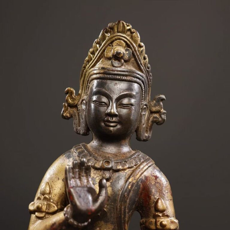 Retro Aged Copper Samantabhadra Statue with Paste Gilding