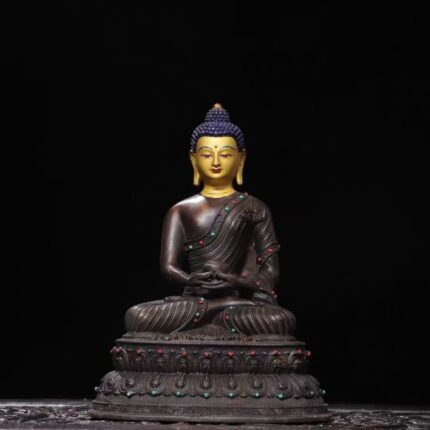 Shakyamuni Buddha statue