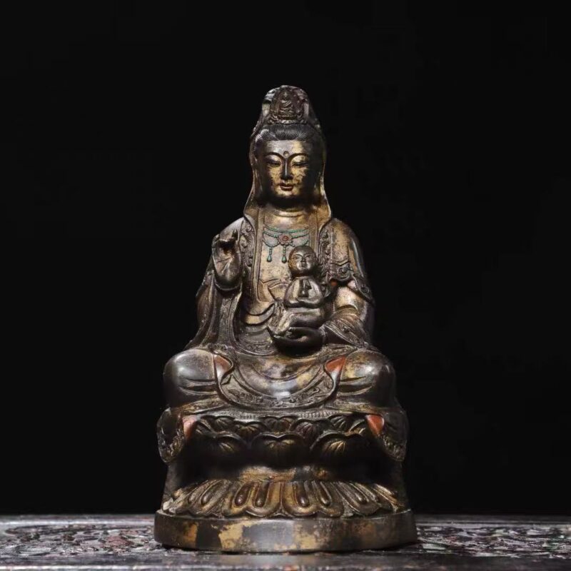 Antiqued Patinated Partial Residual Gilt Bronze Child-Bestowing Kwan‑yin Seated on Single-Layer Lotus Pedestal Statue